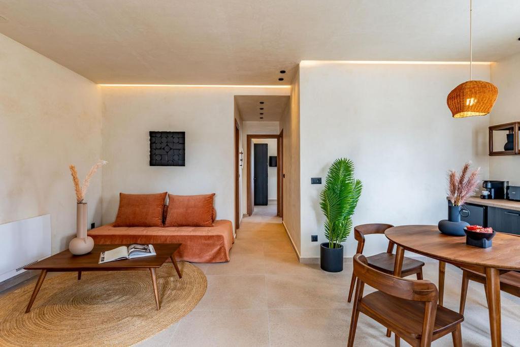 Peranosa The Residency Aparthotel Agios Georgios  Bagian luar foto