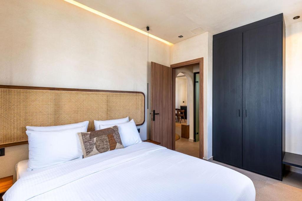 Peranosa The Residency Aparthotel Agios Georgios  Bagian luar foto